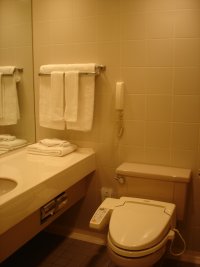 神戸 西神オリエンタルホテルトイレと洗面